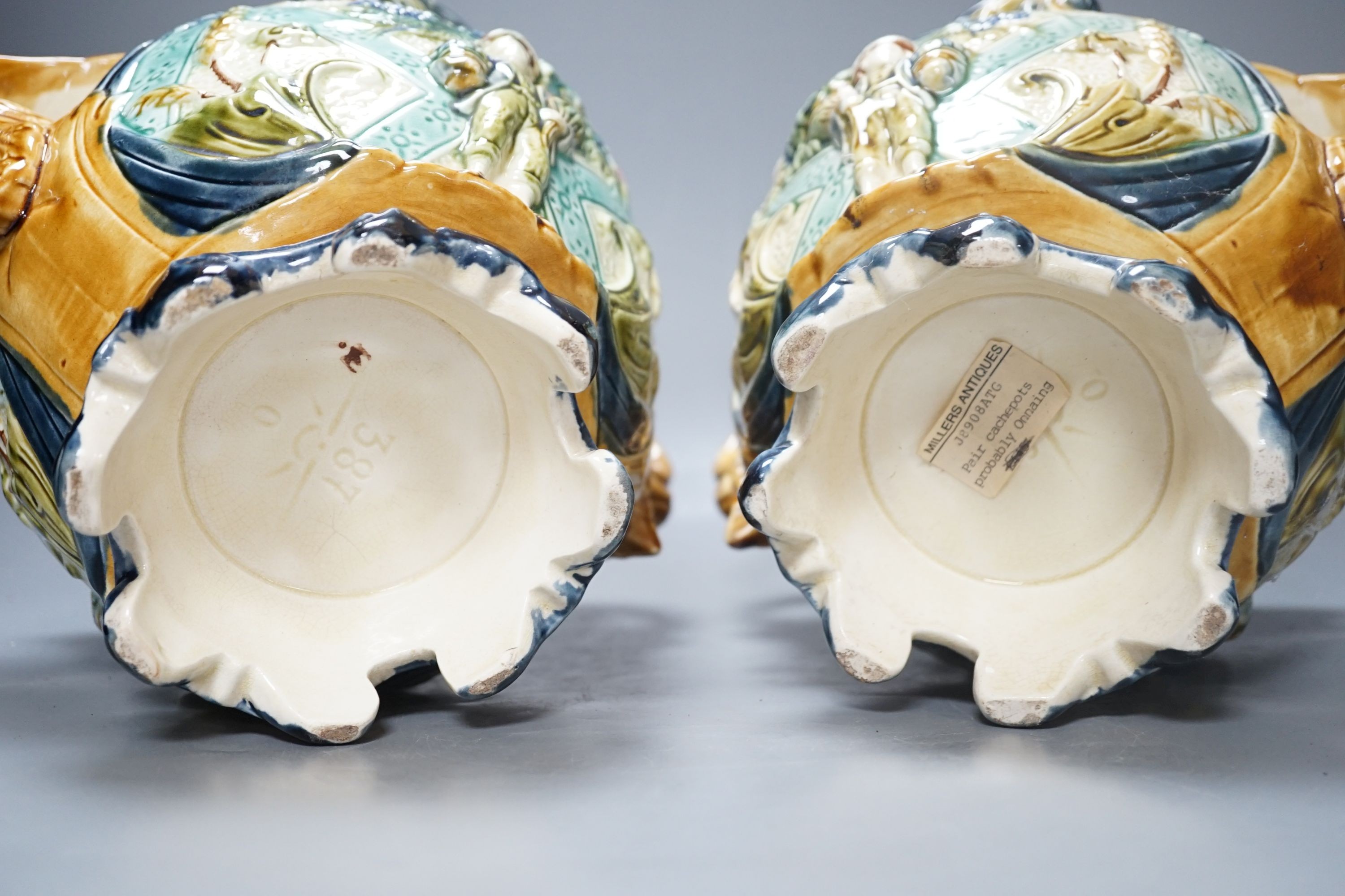 A pair of Continental Majolica jardinieres - 22cm tall
